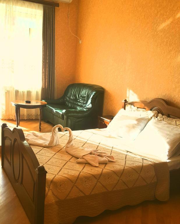 Hotel Sali Tbilisi Esterno foto